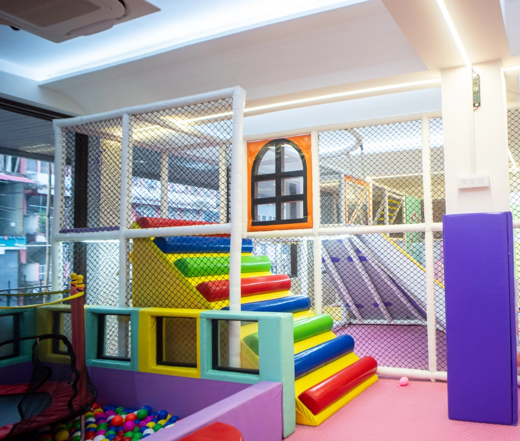 Soft Play Labyrinth
